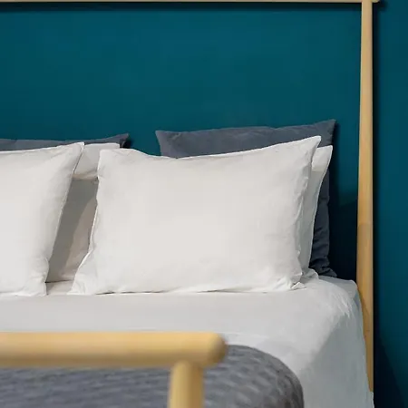 Athenian Stylish Living *